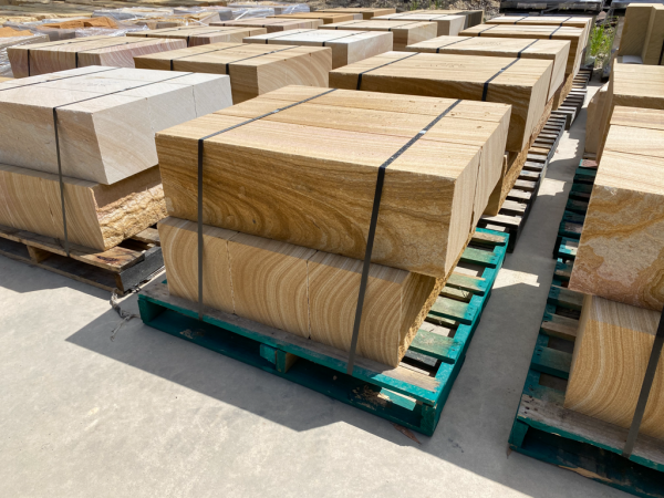 Diamond Sawn Sandstone Logs