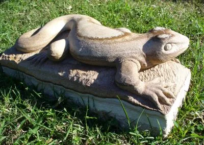 sandstone lizard carving