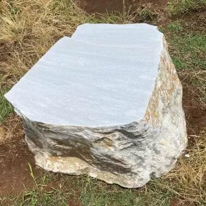 Blayney Limestone Boulder Seat